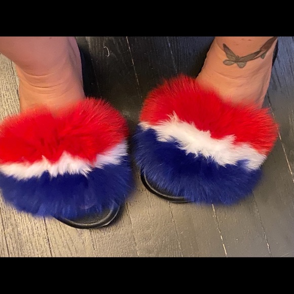 COPY - 🎄New arrivals ladies Fox fur slippers.🎄🎄 - Picture 2 of 2